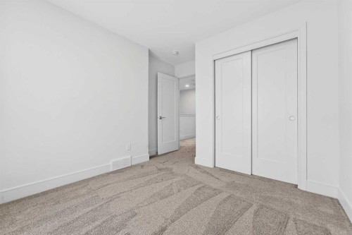 2537 16 Avenue, Coaldale, AB - Indoor Photo Showing Other Room