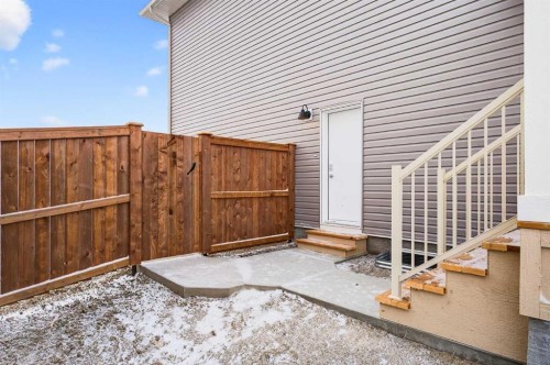2537 16 Avenue, Coaldale, AB - Outdoor With Exterior