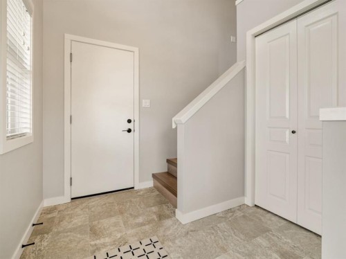 502 Devonia Road West, Lethbridge, AB - Indoor Photo Showing Other Room