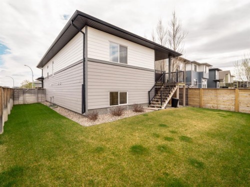 502 Devonia Road West, Lethbridge, AB - Outdoor