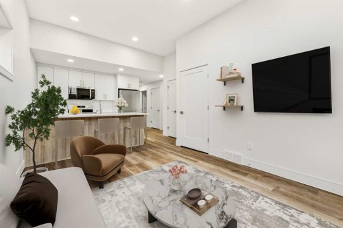2541 16 Avenue North, Coaldale, AB - Indoor Photo Showing Living Room