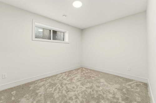 2541 16 Avenue North, Coaldale, AB - Indoor Photo Showing Other Room