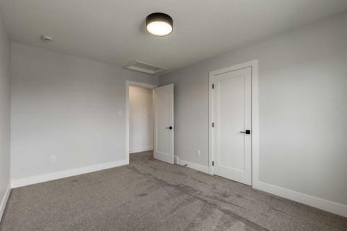 550 Malahat Green West, Lethbridge, AB - Indoor Photo Showing Other Room