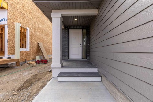 550 Malahat Green West, Lethbridge, AB - Outdoor With Exterior