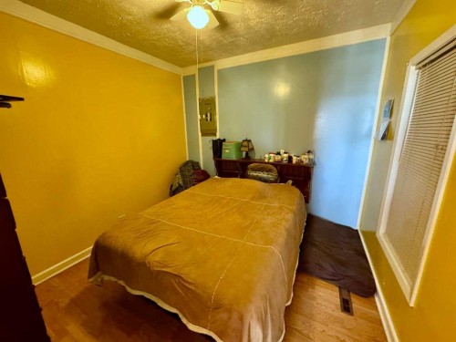 70078 Rr 253, Fort Macleod, AB - Indoor Photo Showing Bedroom
