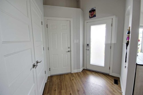 807 Sunset Place, Picture Butte, AB - Indoor Photo Showing Other Room