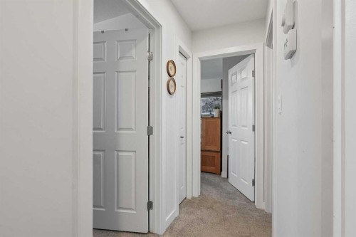 120 S 50 West, Raymond, AB - Indoor Photo Showing Other Room