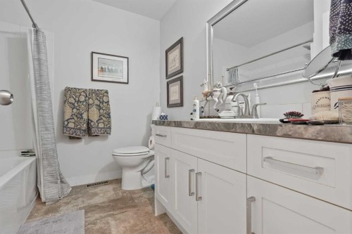 120 S 50 West, Raymond, AB - Indoor Photo Showing Bathroom