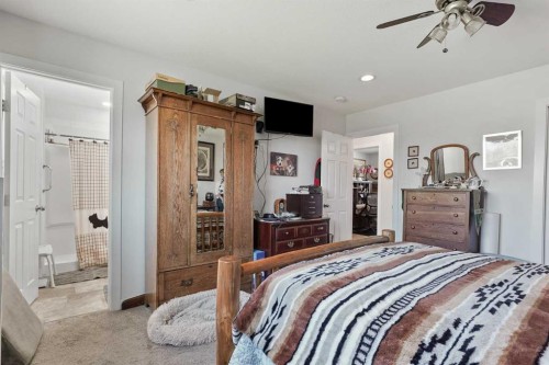 120 S 50 West, Raymond, AB - Indoor Photo Showing Bedroom