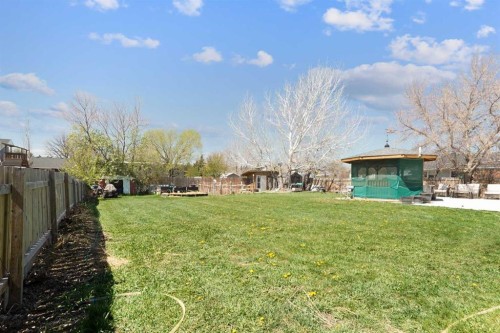 120 S 50 West, Raymond, AB - Outdoor