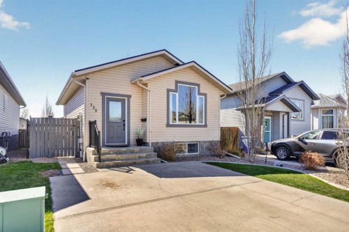 135 Blackfoot Court WEST Lethbridge, AB T1K 7W1
