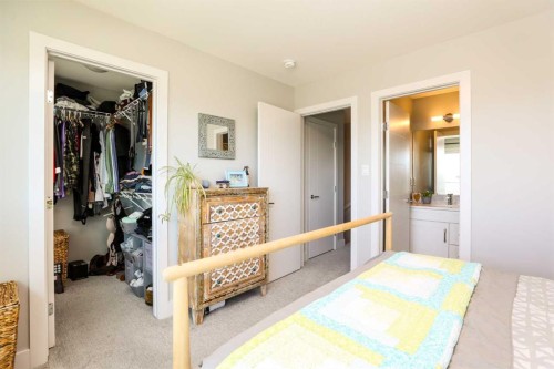 4355 Fairmont Gate South, Lethbridge, AB - Indoor Photo Showing Bedroom