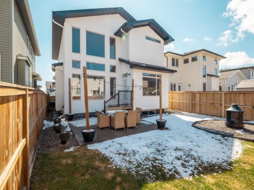 653 Aquitania Boulevard West, Lethbridge, AB - Outdoor