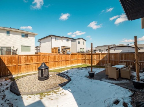 653 Aquitania Boulevard West, Lethbridge, AB - Outdoor
