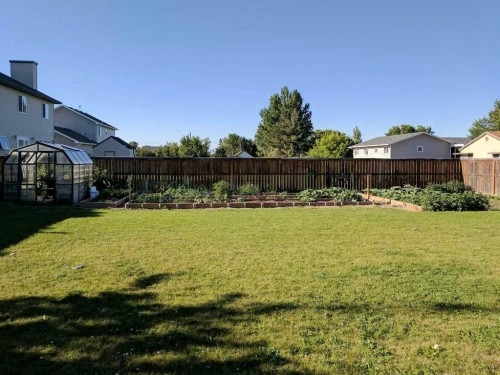 241 N 250 E, Raymond, AB - Outdoor