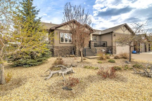 100 Canyoncrest Point West, Lethbridge, AB - Outdoor