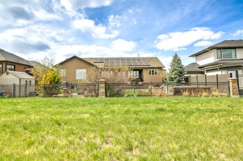 100 Canyoncrest Point West, Lethbridge, AB - Outdoor