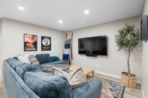 700 Seton Circle Se, Calgary, AB - Indoor