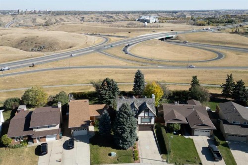 86 Chippewa Crescent West, Lethbridge, AB - Outdoor With View