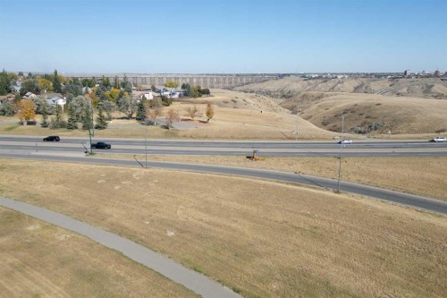 86 Chippewa Crescent West, Lethbridge, AB - Outdoor With View