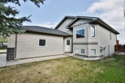 404 Lynx Crescent NORTHLethbridge, AB T1H 6X6
