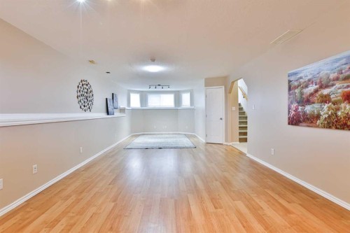 404 Lynx Crescent North, Lethbridge, AB - Indoor Photo Showing Other Room