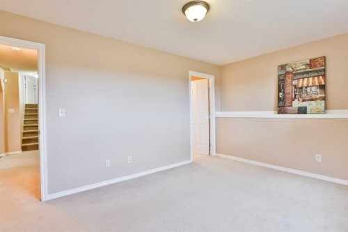 404 Lynx Crescent North, Lethbridge, AB - Indoor Photo Showing Other Room