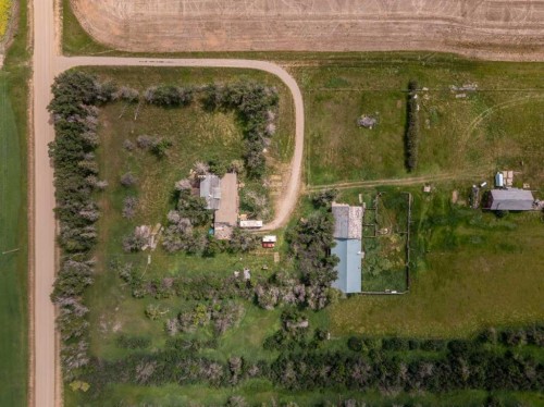 202001 8-0 Township, Rural Lethbridge County, AB 
