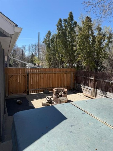 1241 8 Avenue South, Lethbridge, AB - Outdoor