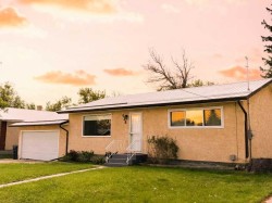 438 Charlotte Street Pincher Creek, AB T0K 1W0