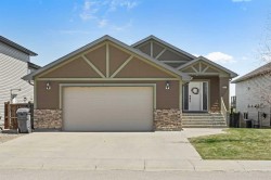 4213 Sundance Drive Coalhurst, AB T0L 0V0