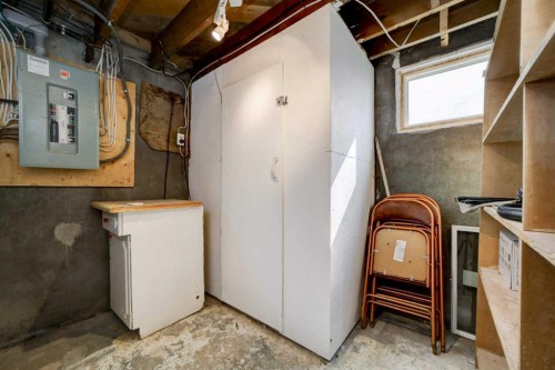 307 Grey Street, Granum, AB - Indoor Photo Showing Basement