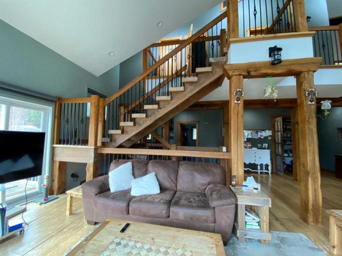 5302 19 Avenue, Coleman, AB - Indoor