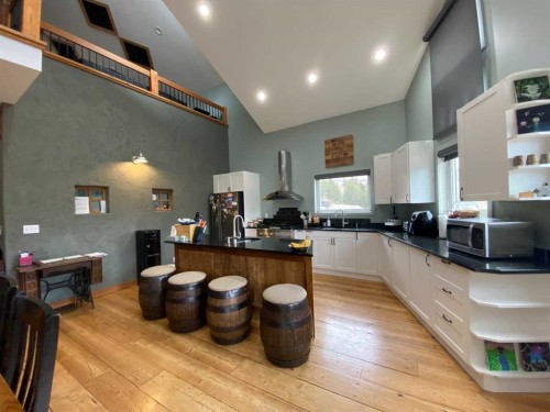 5302 19 Avenue, Coleman, AB - Indoor