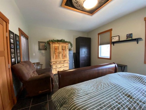 5302 19 Avenue, Coleman, AB - Indoor Photo Showing Bedroom