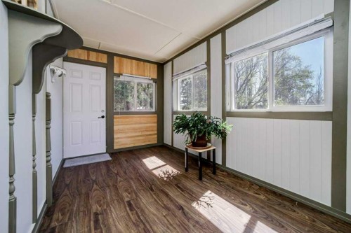 31 Red Crow Boulevard West, Lethbridge, AB - Indoor Photo Showing Other Room