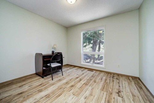 31 Red Crow Boulevard West, Lethbridge, AB - Indoor Photo Showing Other Room
