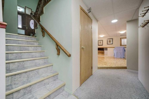 31 Red Crow Boulevard West, Lethbridge, AB - Indoor Photo Showing Other Room