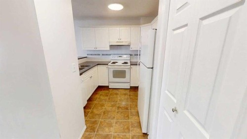 3-545 Highlands Boulevard West, Lethbridge, AB 
