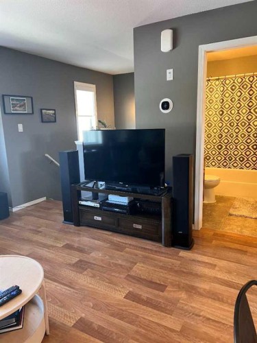 2-153 Silkstone, Lethbridge, AB - Indoor