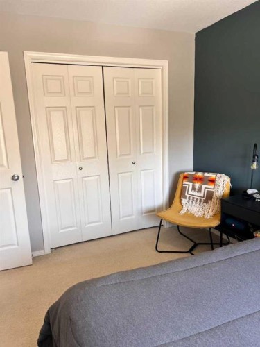 2-153 Silkstone, Lethbridge, AB - Indoor Photo Showing Bedroom