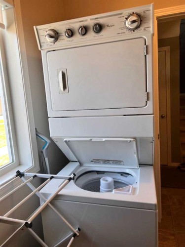 2-153 Silkstone, Lethbridge, AB - Indoor Photo Showing Laundry Room