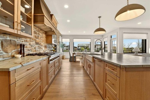93 Prairie Arbour Boulevard South, Lethbridge, AB - Indoor Photo Showing Kitchen With Upgraded Kitchen
