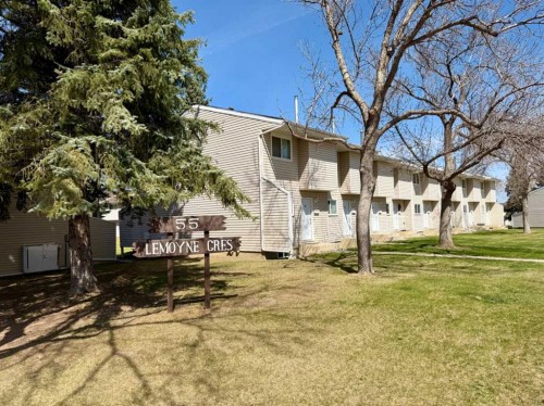 56-55 Lemoyne Crescent West, Lethbridge, AB - Outdoor
