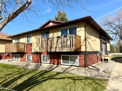 55-5 Acadia Road WESTLethbridge, AB T1K 4C1