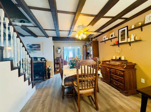 2127 Twp Rd 7-3A, Lundbreck, AB - Indoor Photo Showing Dining Room
