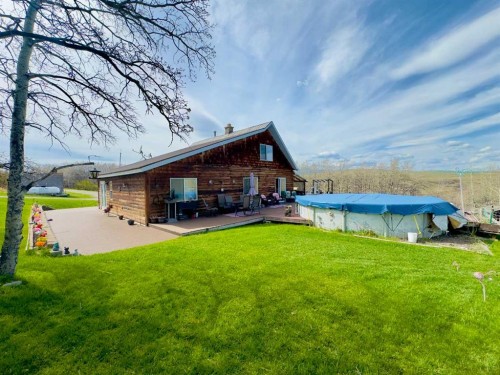 2127 Twp Rd 7-3A, Lundbreck, AB - Outdoor