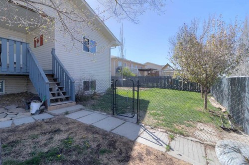 2404 9 Street, Coaldale, AB - Outdoor