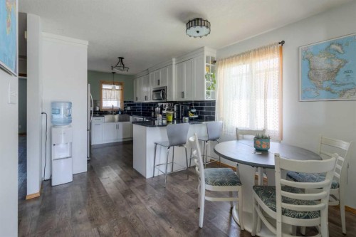 2404 9 Street, Coaldale, AB - Indoor Photo Showing Dining Room