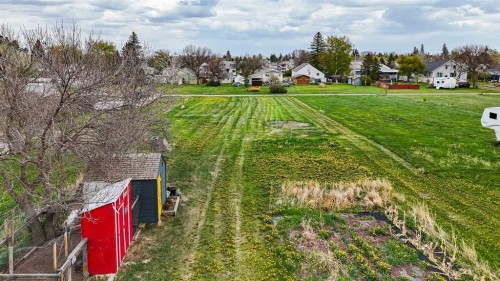 47 S 200 W, Raymond, AB - Outdoor